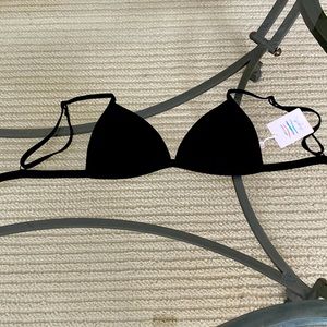 New Tropik black swim top